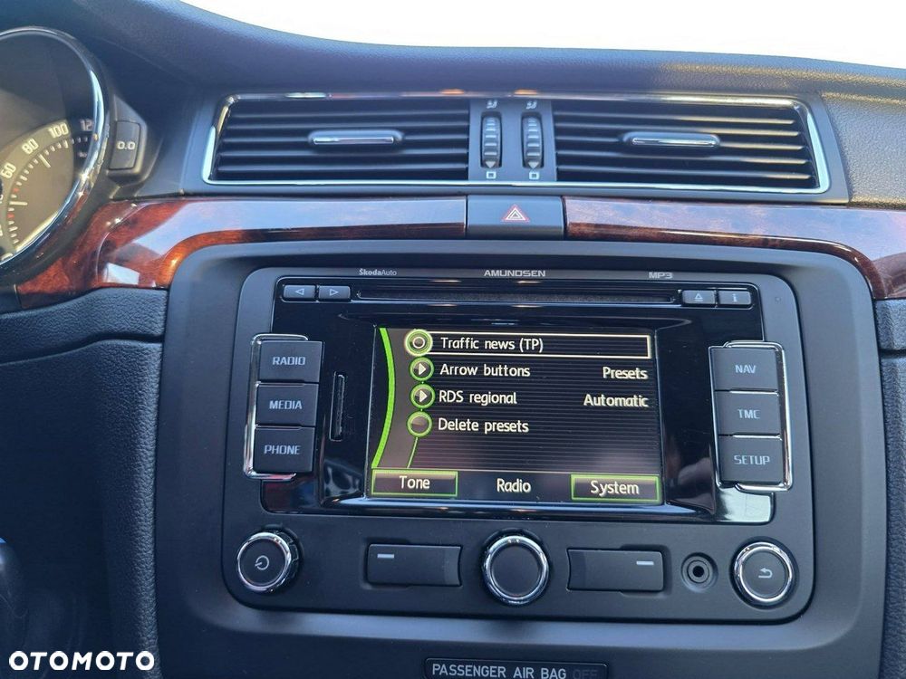 Skoda Superb 1.8 TSI DSG Elegance - 21