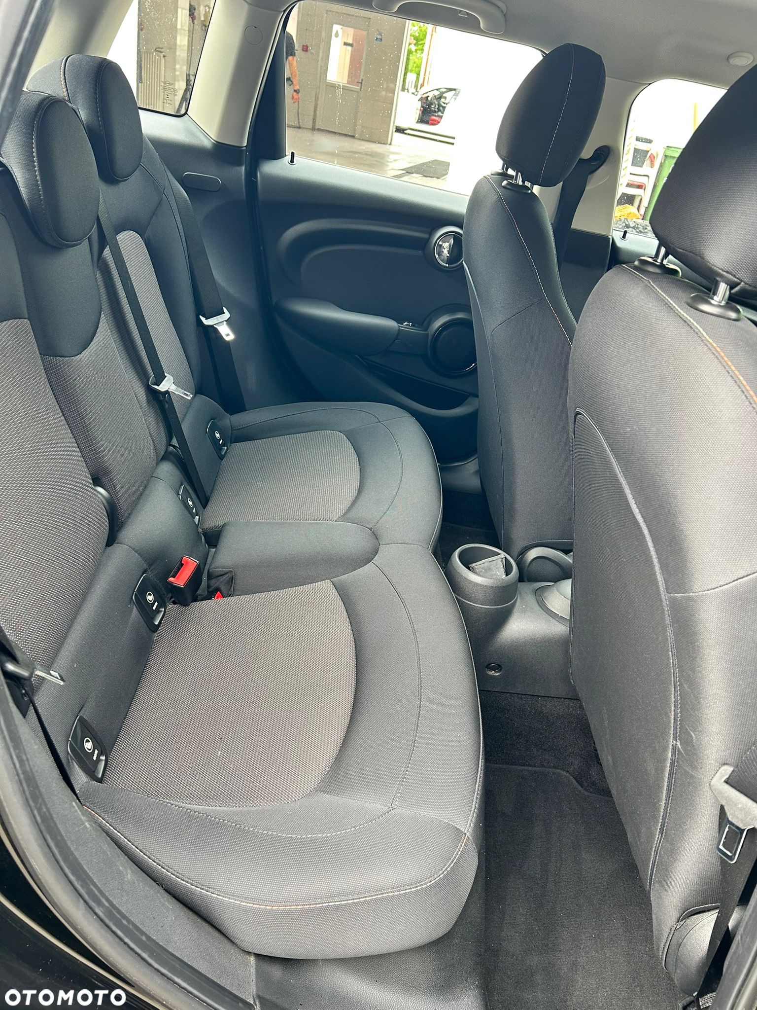 MINI ONE Standard - 13