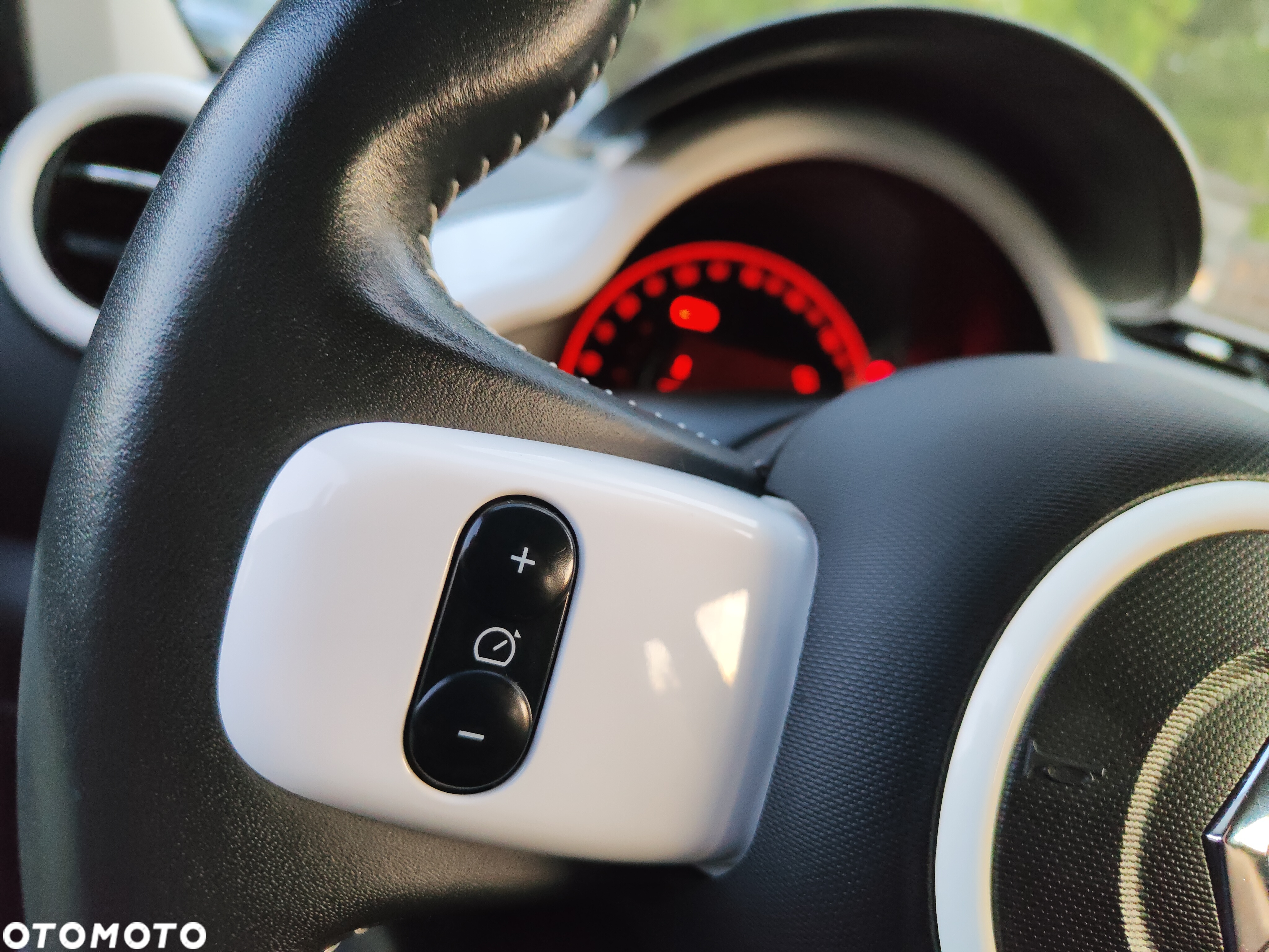 Renault Twingo SCe 70 Intens - 13