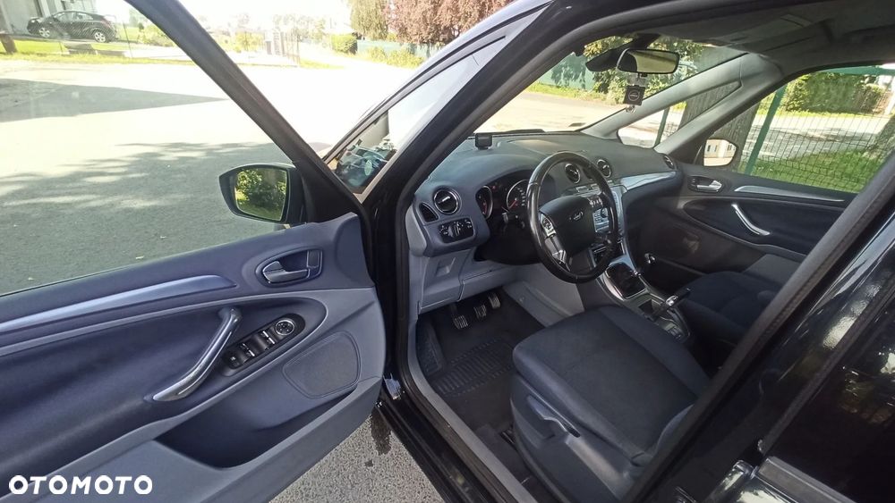 Ford Galaxy - 14