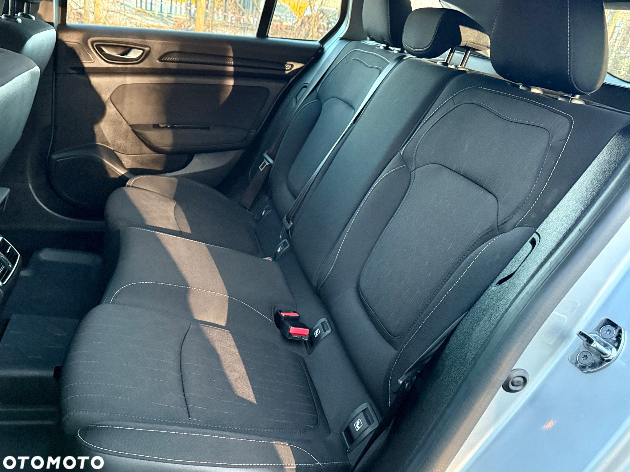 Renault Megane 1.5 Blue dCi Intens - 16