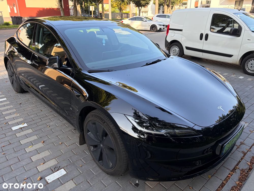 Tesla Model 3 AWD - 4