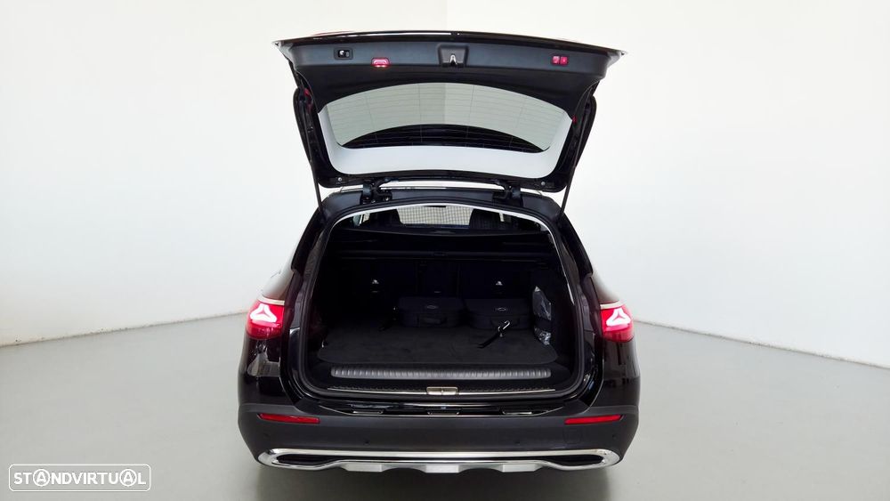 Mercedes-Benz E 300 de 4Matic All-Terrain - 18