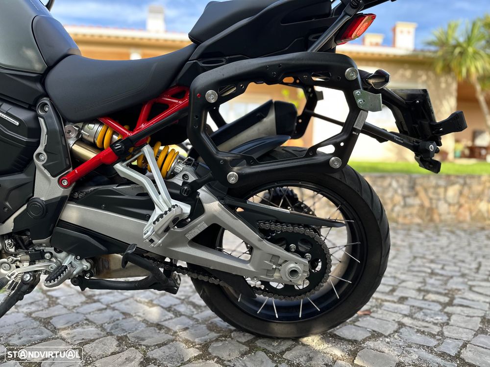 Ducati Multistrada V4S - 17