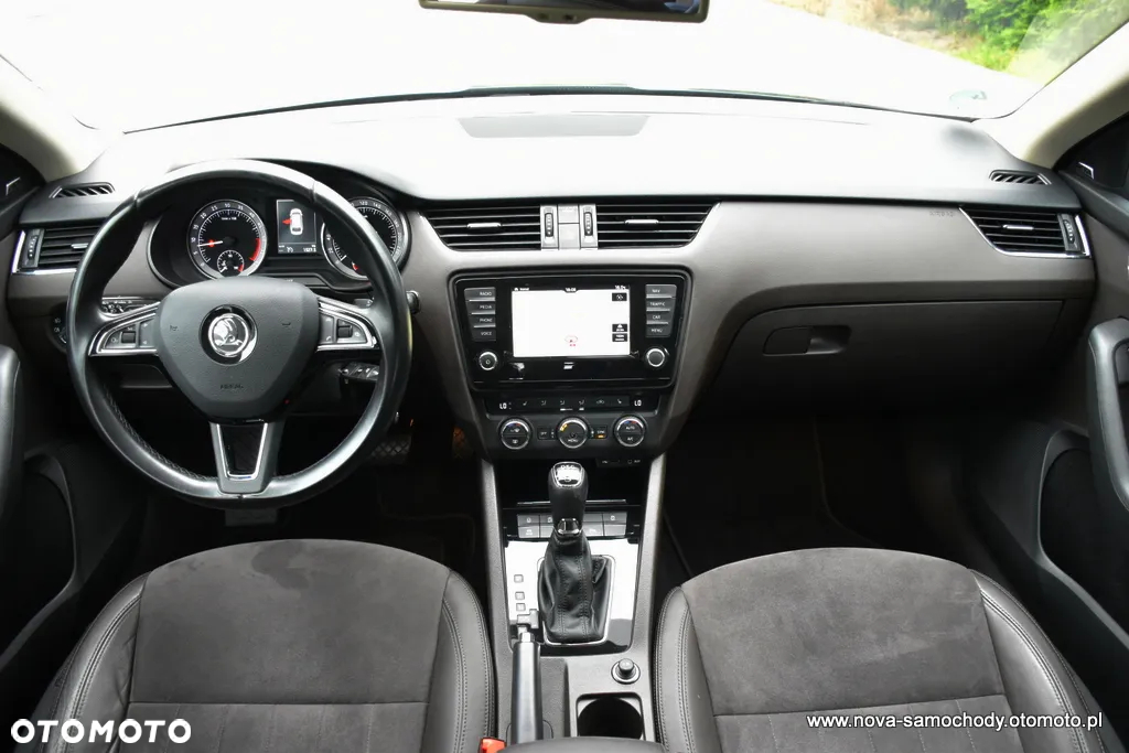 Skoda Octavia 2.0 TDI 4x4 L&K DSG - 21