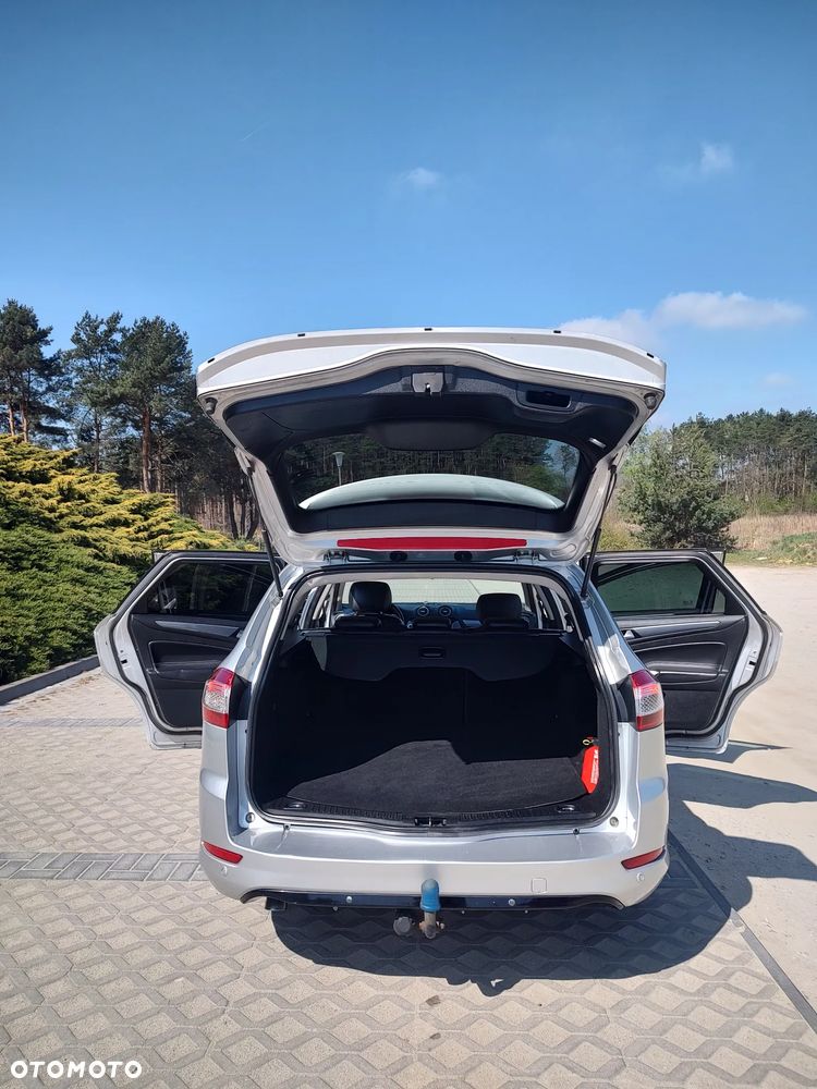 Ford Mondeo 2.0 TDCi Champions Edition - 16