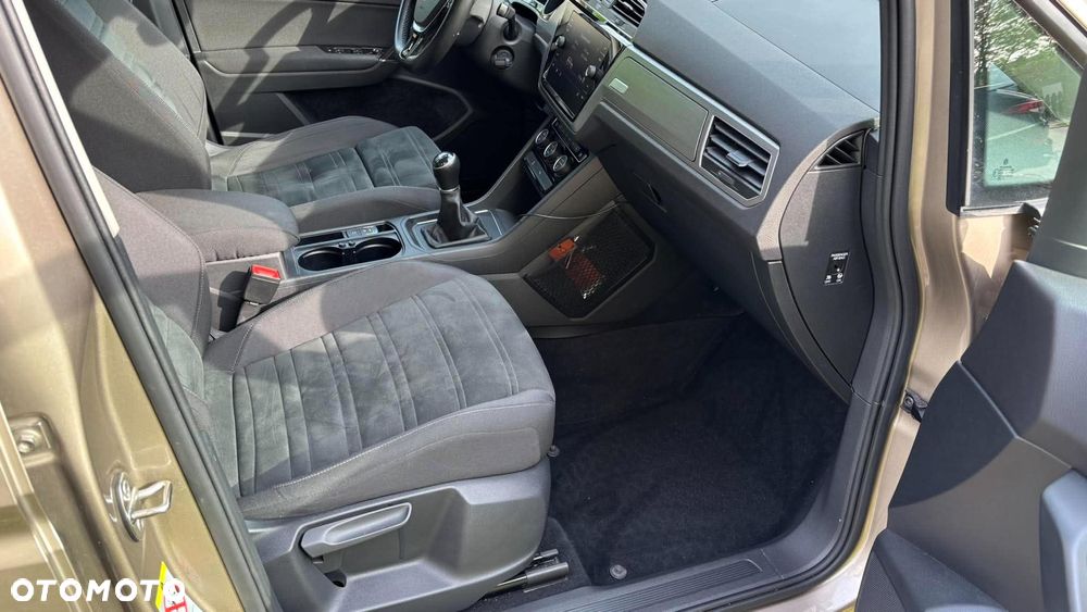 Volkswagen Touran 2.0 TDI BMT Comfortline - 11