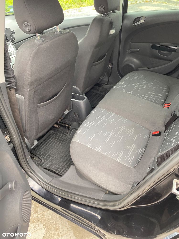 Opel Corsa 1.4 16V Satellite - 10