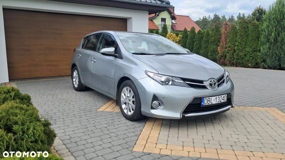Toyota Auris - 2