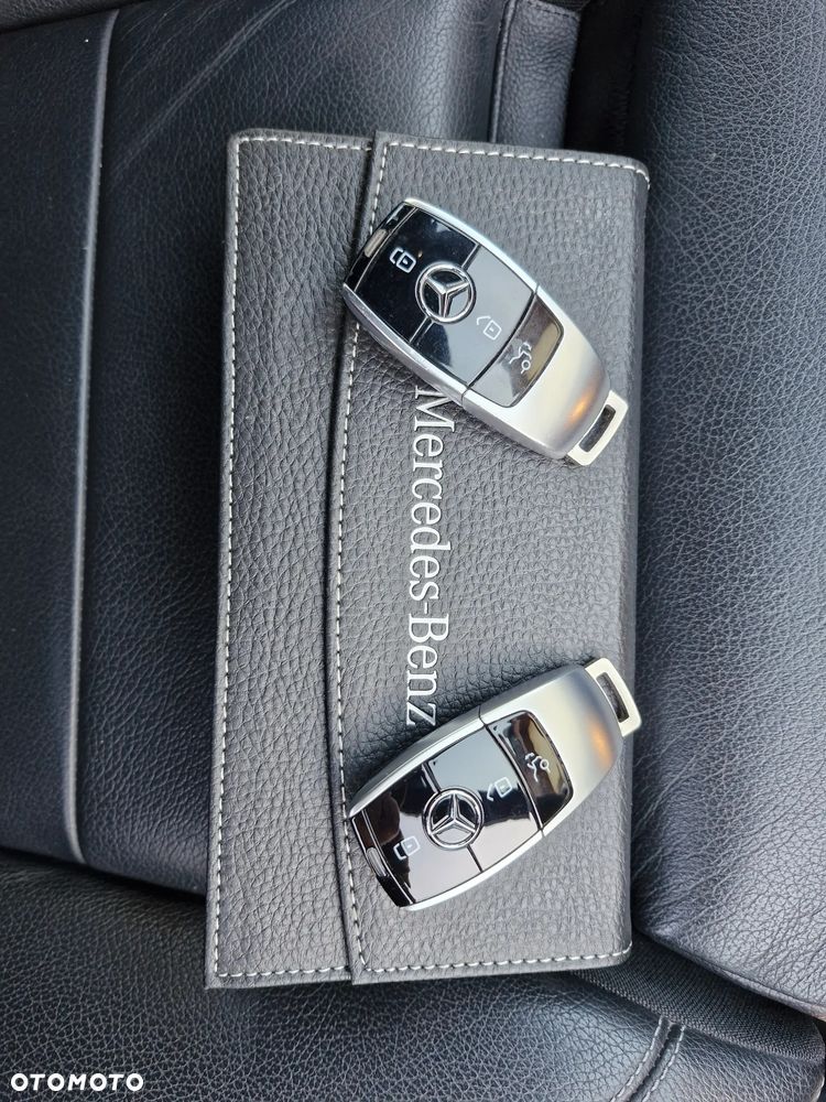 Mercedes-Benz Klasa E 220 d 9G-TRONIC - 21