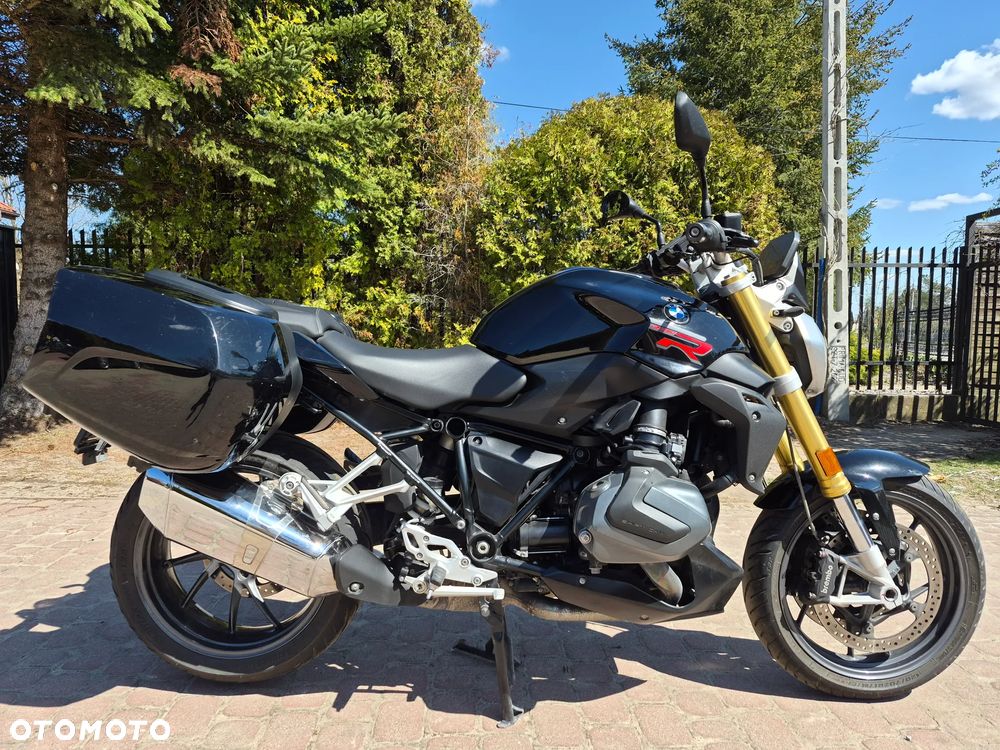 BMW R - 1