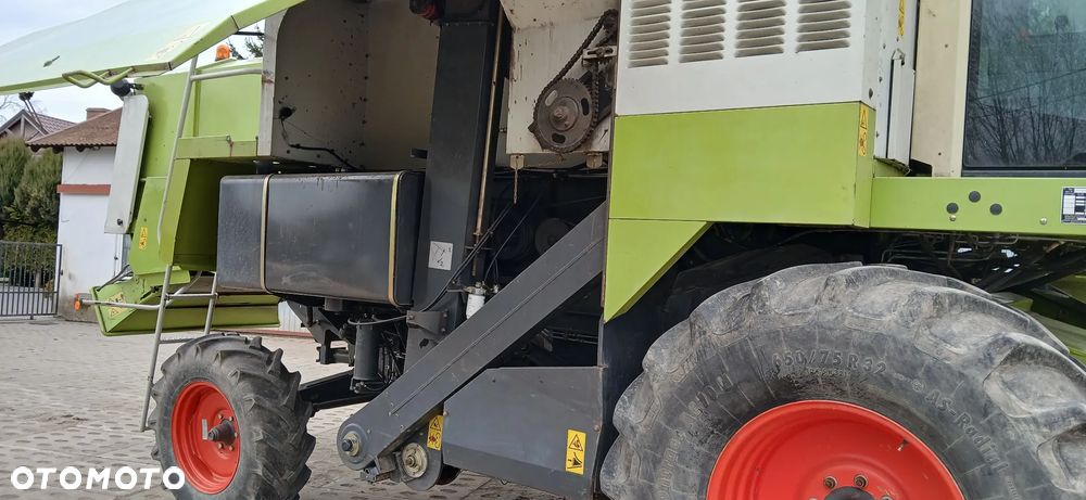 Claas Medion 310 - 7