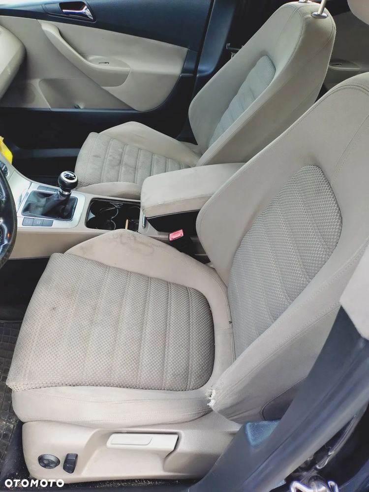 Volkswagen Passat 2.0 TDI Comfortline - 6