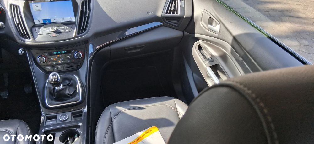 Ford Kuga 2.0 TDCi 4x4 Titanium - 18