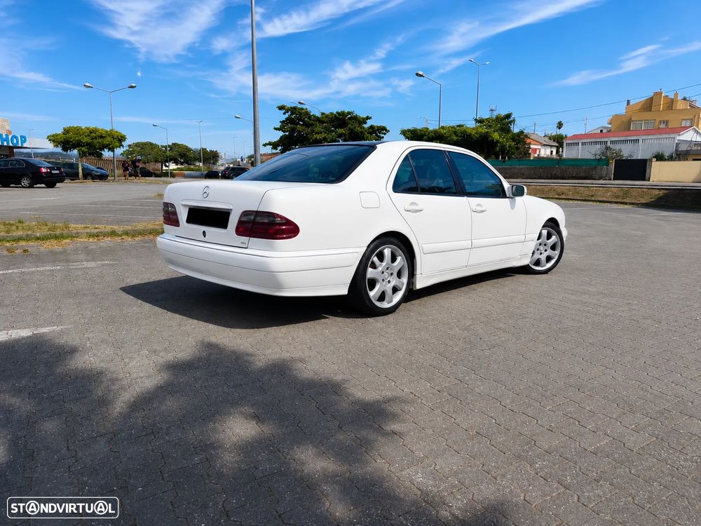Mercedes-Benz E 220 CDI Avantgarde - 5