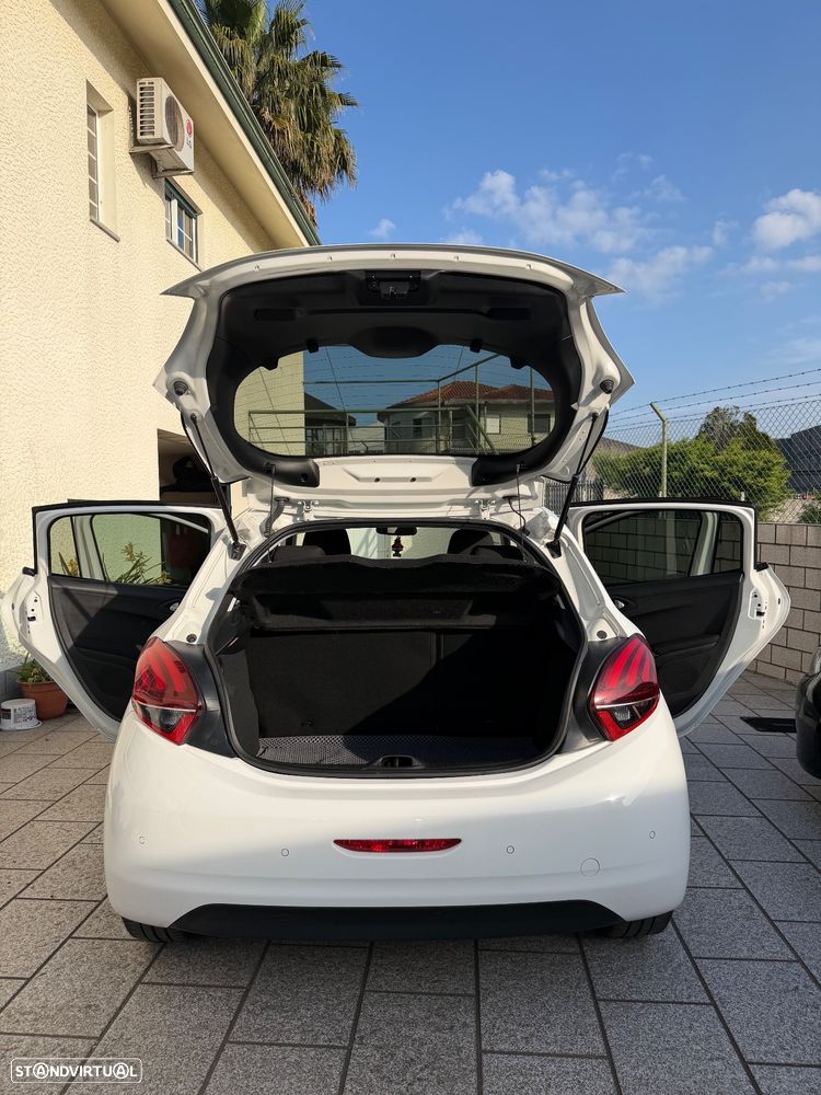 Peugeot 208 1.2 PureTech Style - 6