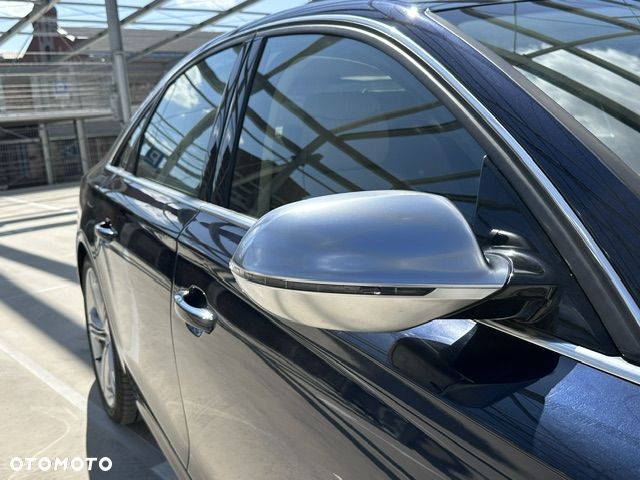 Audi S8 - 28