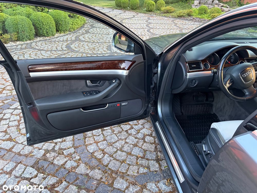Audi A8 - 10