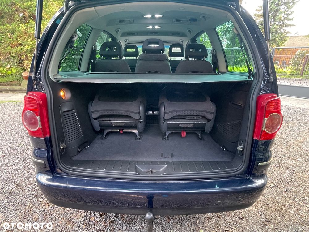 Volkswagen Sharan 1.9 TDI Automatik Comfortline - 26