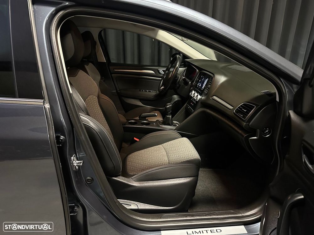 Renault Mégane Sport Tourer 1.3 TCe Limited J17 - 19