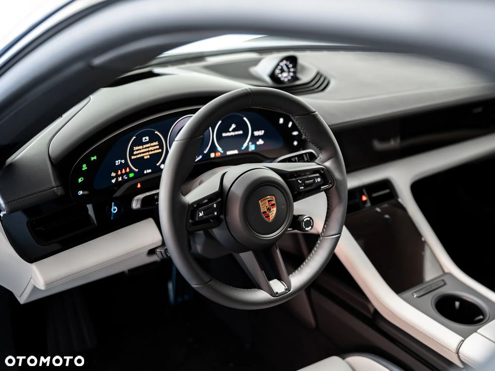 Porsche Taycan 105kWh 4 - 11