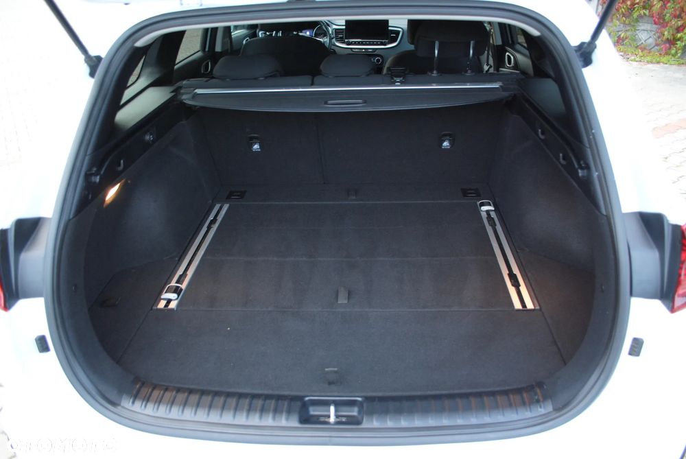 Kia Ceed 1.6 CRDi SCR L Business Line - 19