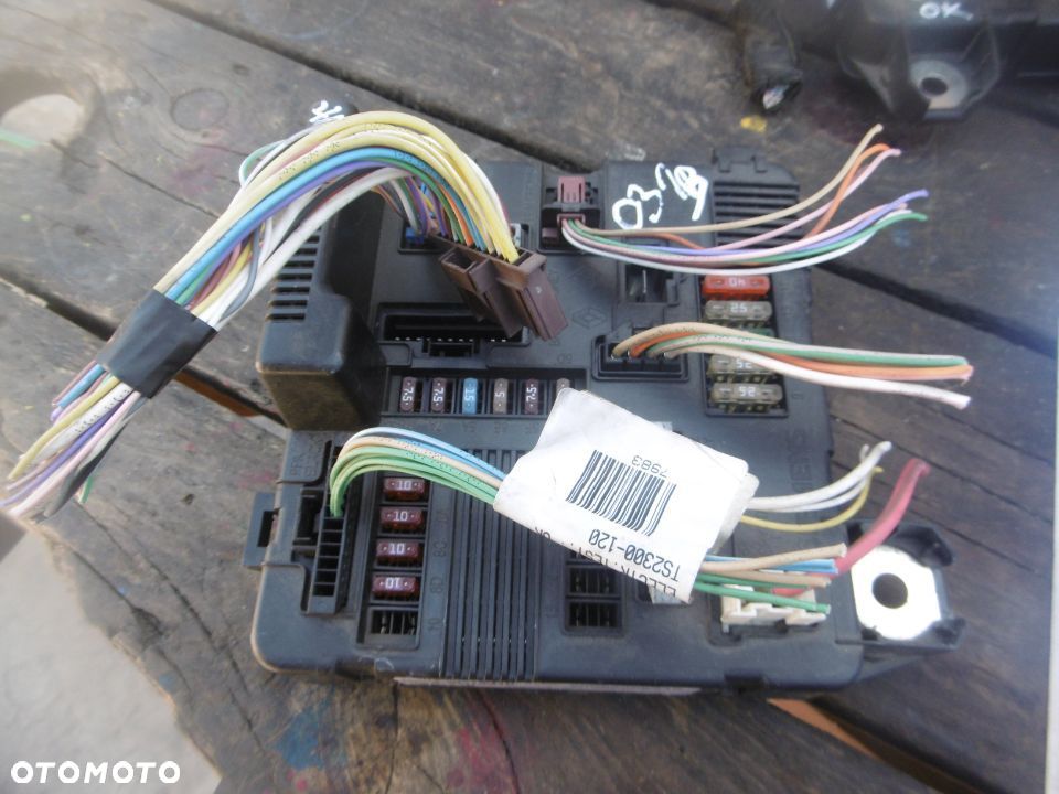 Skrzynka Moduł UPC MEGANE 8200306031B S118399100K - 1