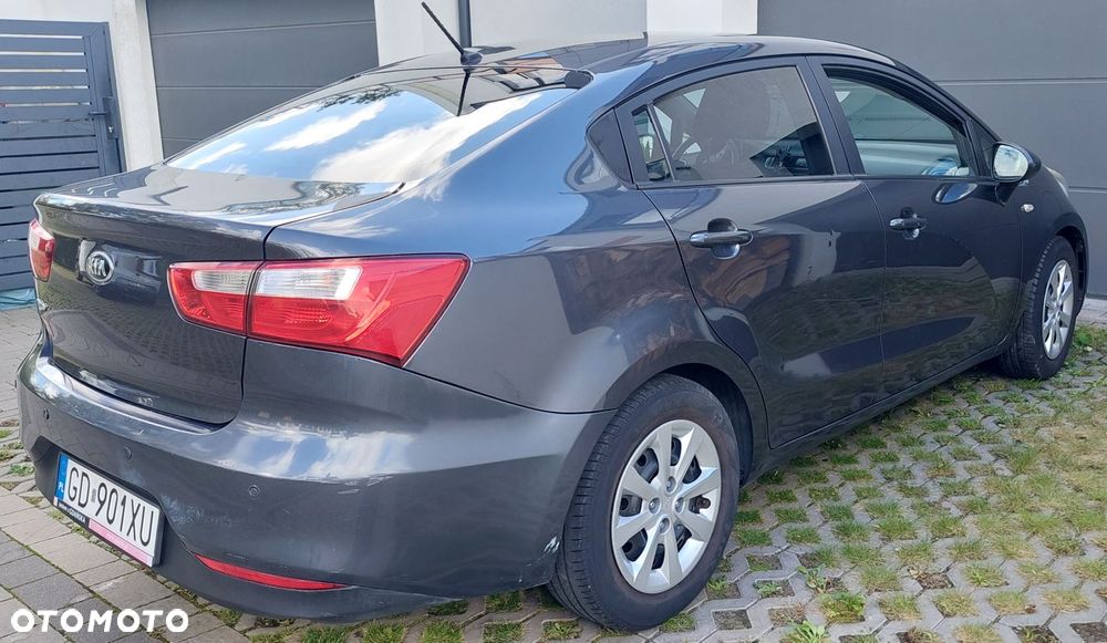 Kia Rio - 27