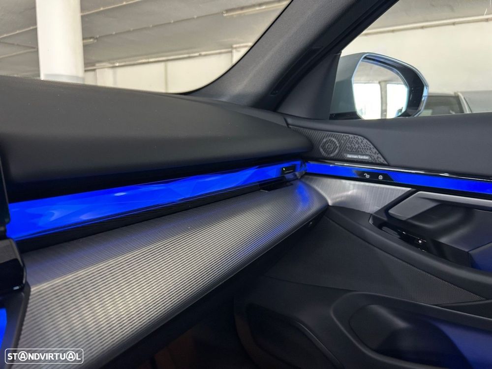 BMW 530 e Pack Desportivo M - 23