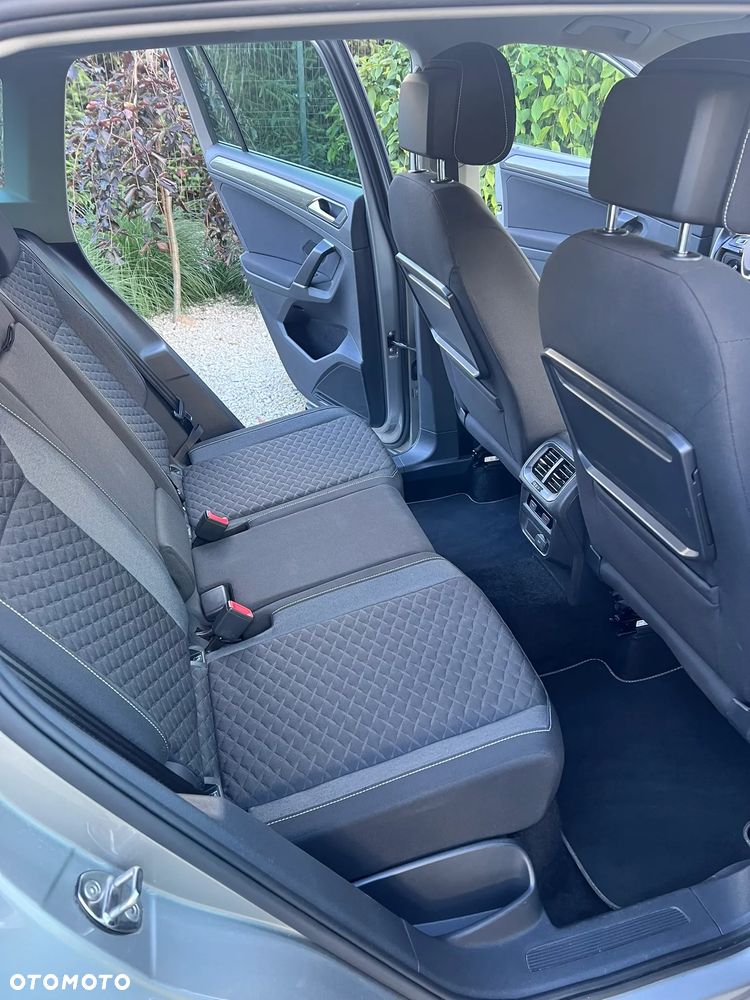 Volkswagen Tiguan - 8