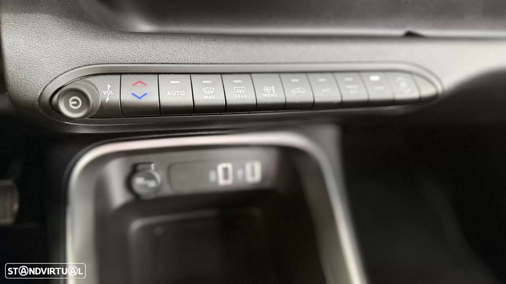 Jeep Avenger 1.2 GSE T3 Altitude - 19