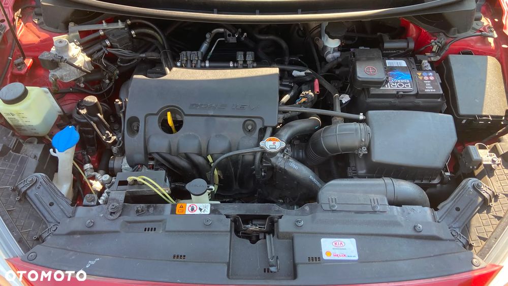 Kia Ceed - 9