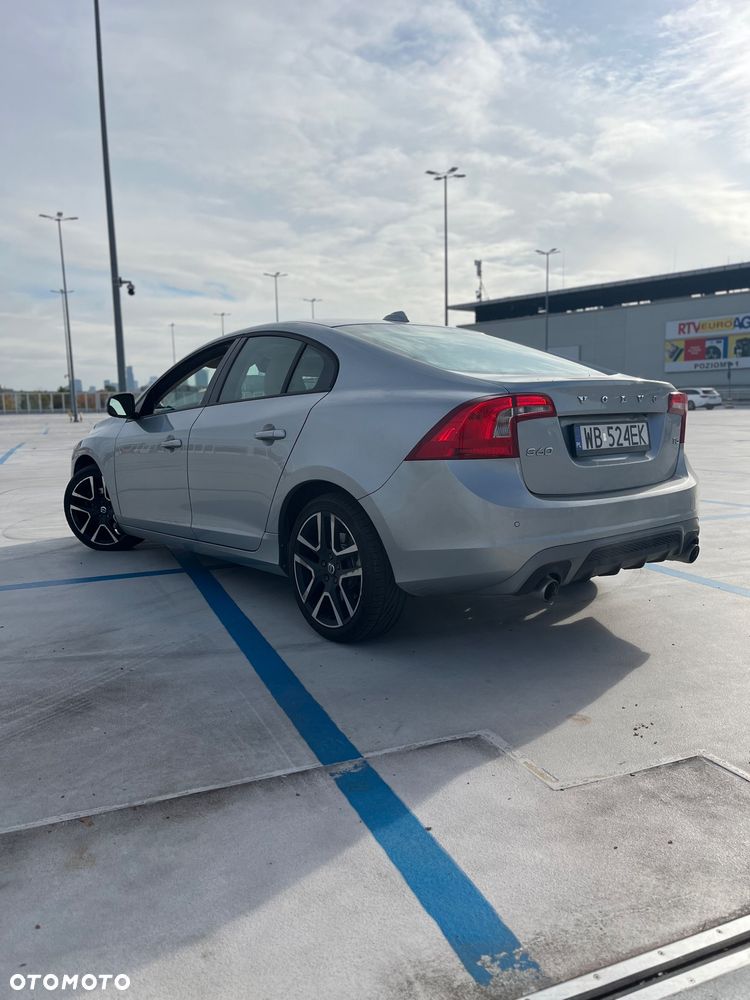 Volvo S60 2017 photo 3