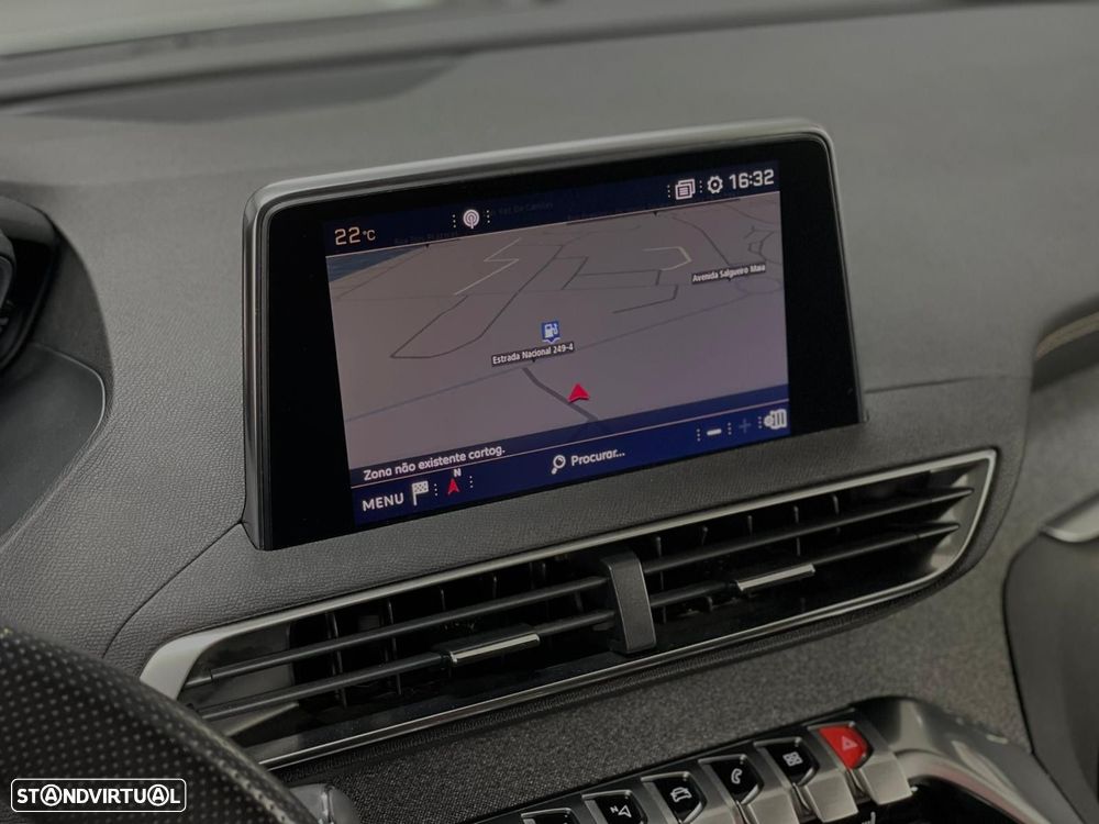 Peugeot 3008 1.6 PureTech GT EAT8 - 15