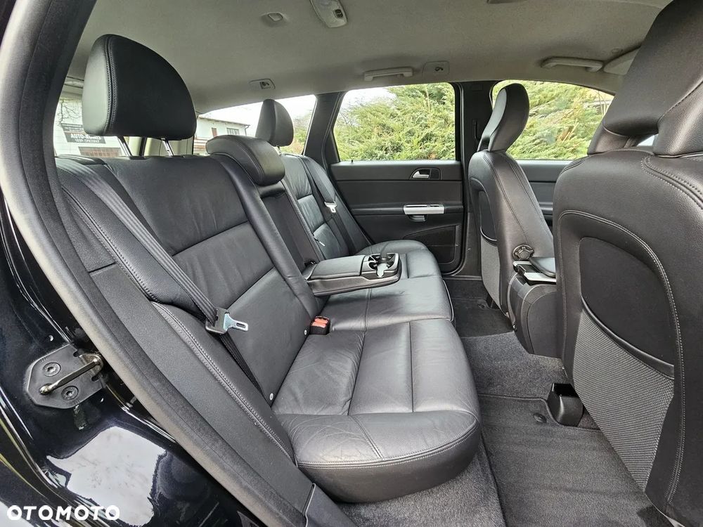 Volvo V50 DPF D2 Momentum - 17