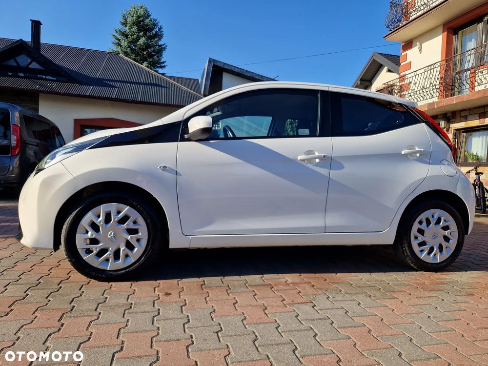 Toyota Aygo 1.0 VVT-i JBL Edition - 3