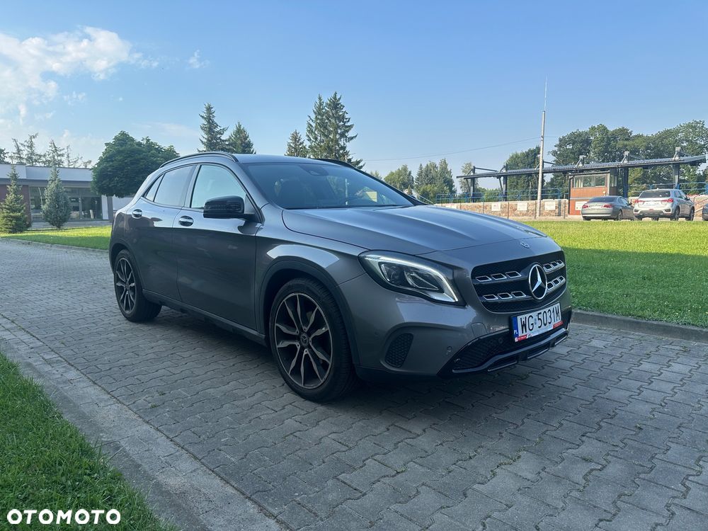 Mercedes-Benz GLA 200 7G-DCT Style - 3