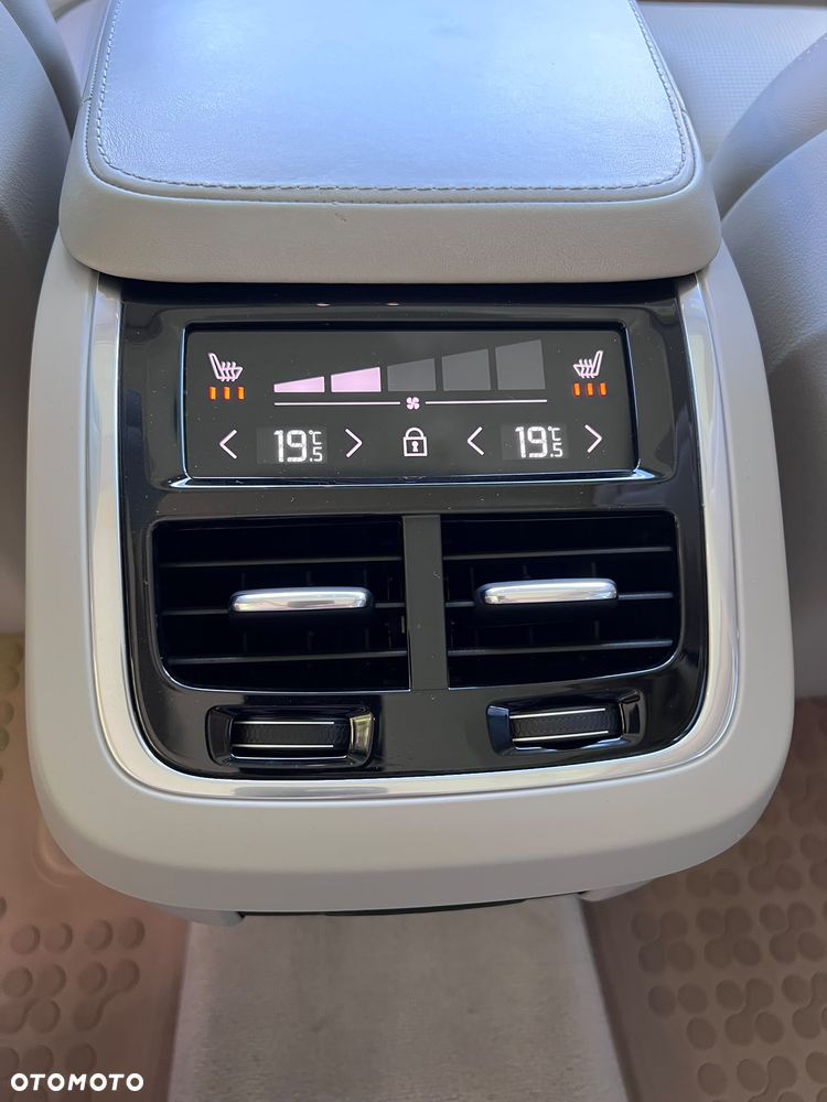 Volvo XC 90 D5 AWD Inscription 7os - 31