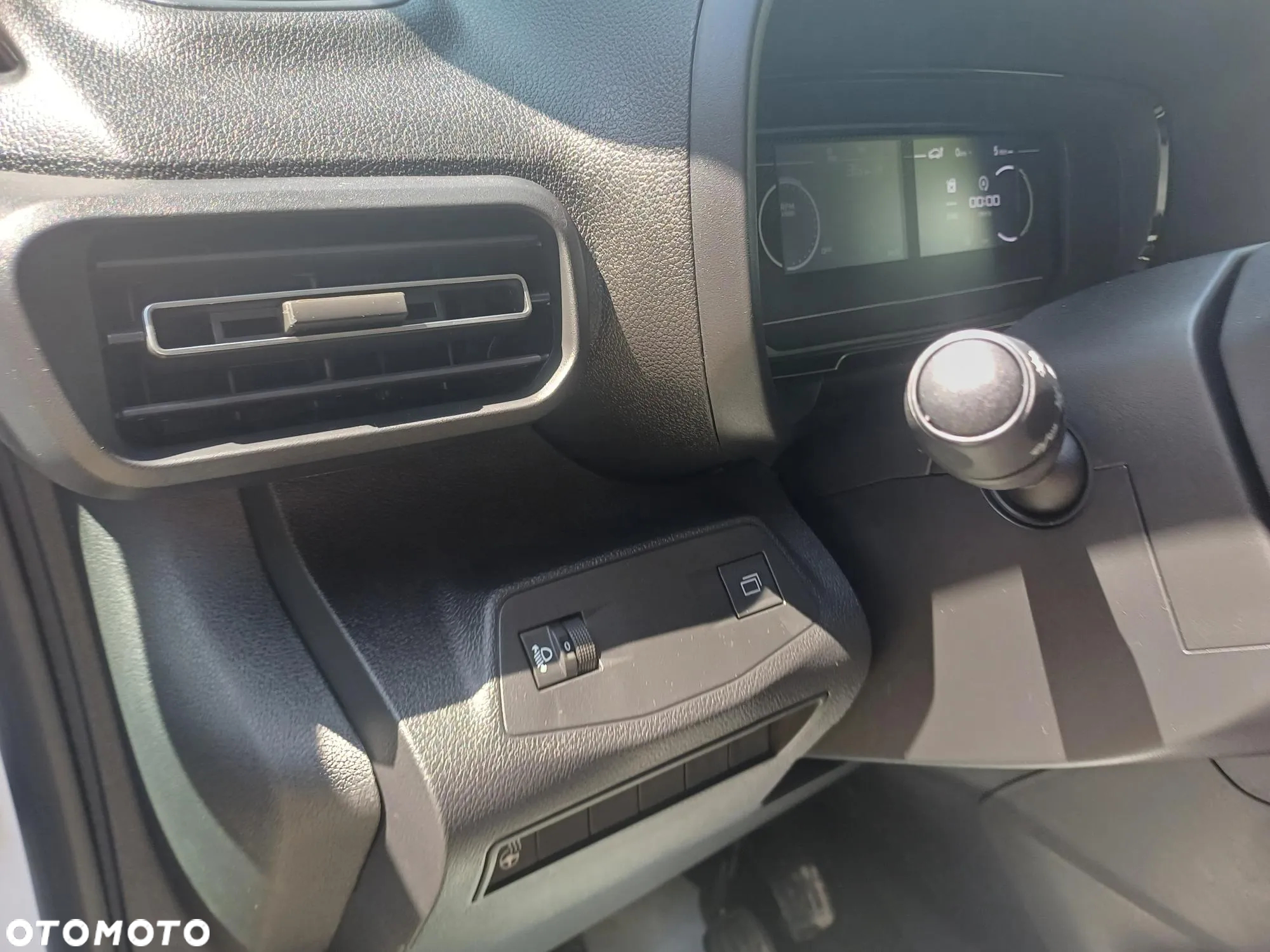 Toyota Proace City - 14