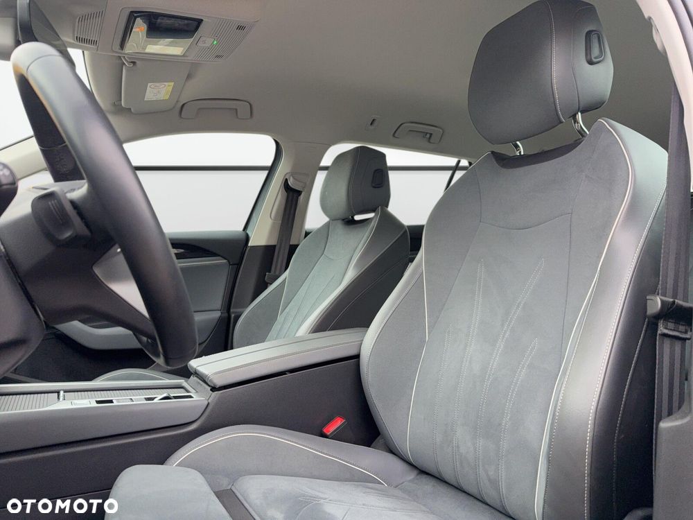 Volkswagen Passat Variant 1.5 TSI ACT mHEV Business DSG - 11