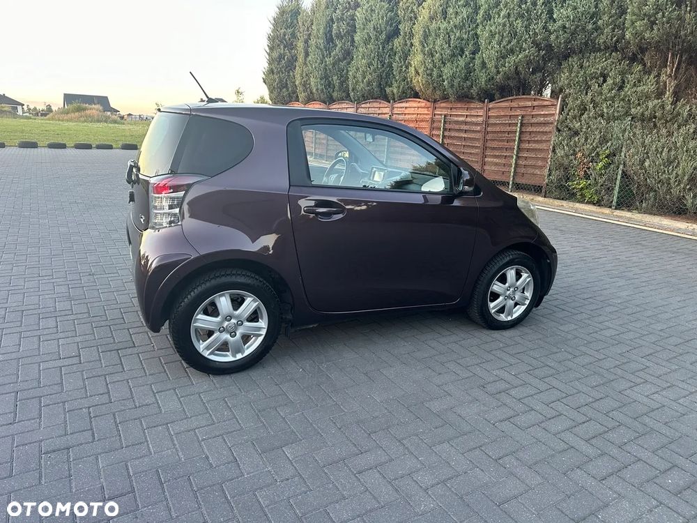 Toyota iQ 1.0 Sol EU5 - 10