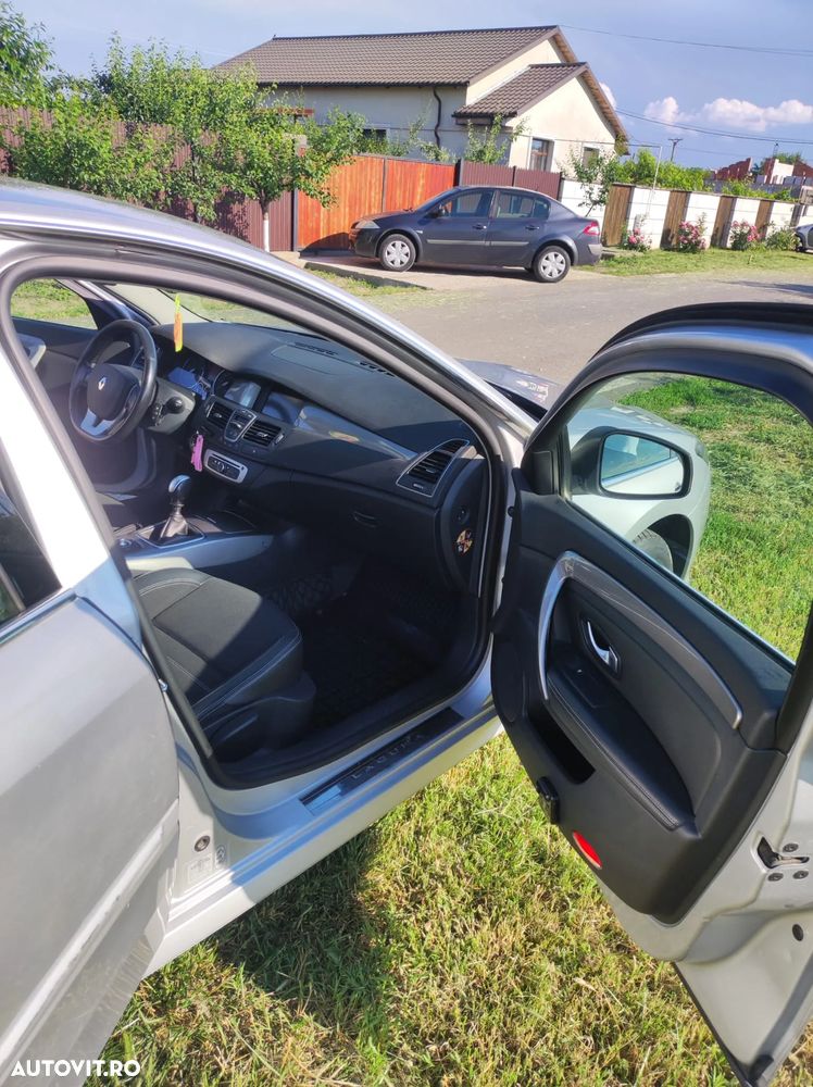 Renault Laguna dCi 110 FAP Limited - 18