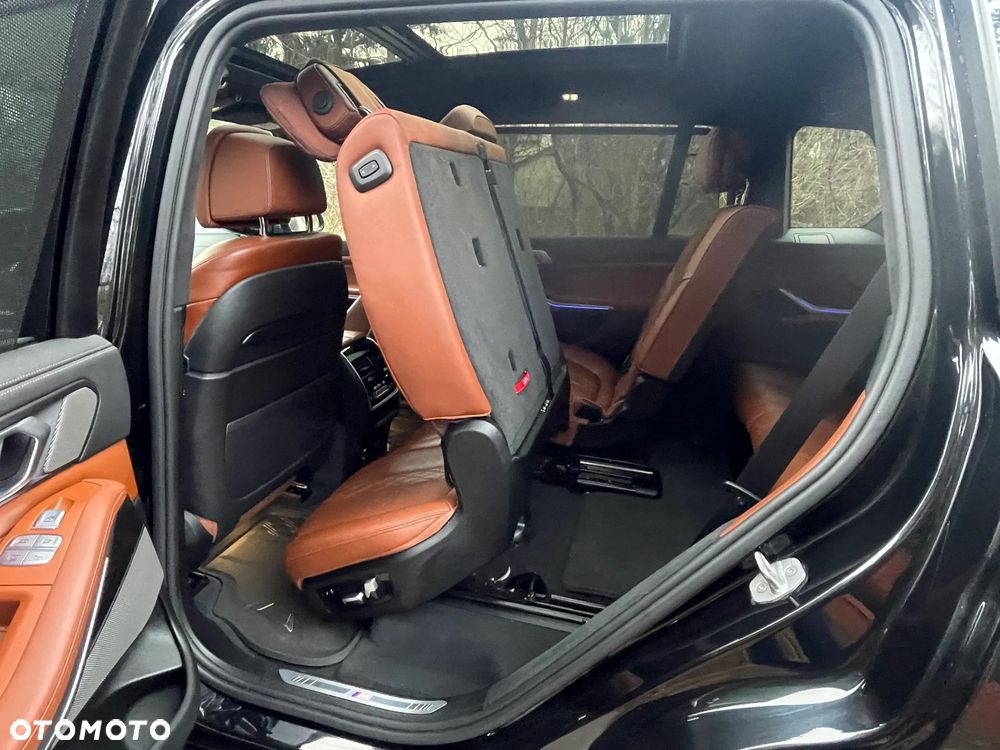BMW X7 - 26