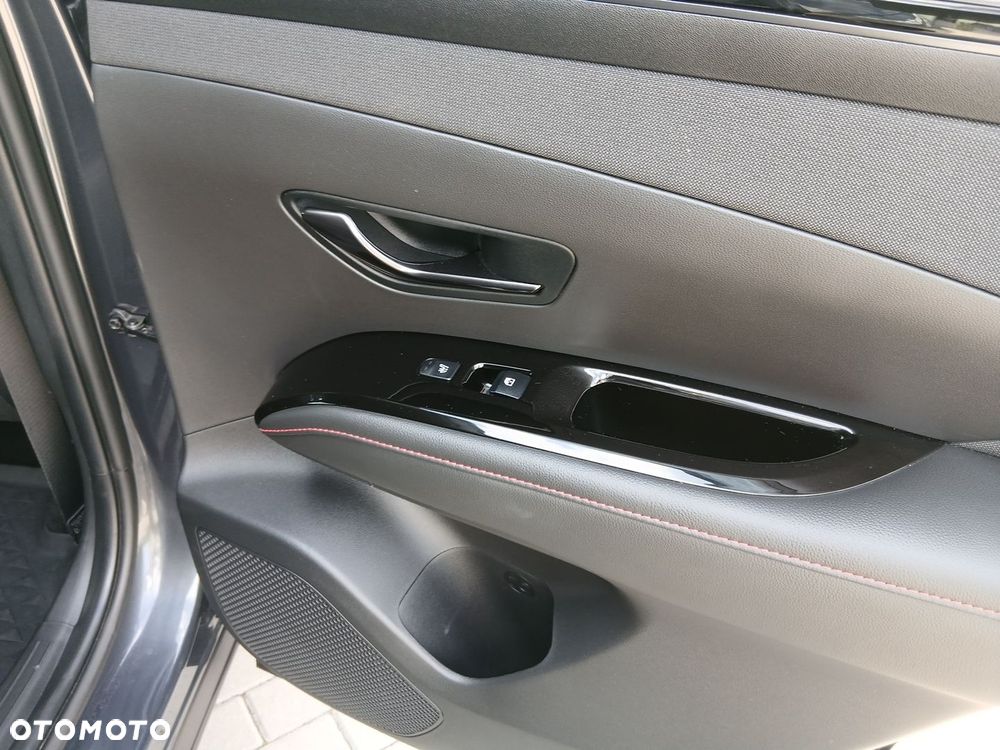 Hyundai Tucson 1.6 T-GDi HEV Platinum 4WD - 24