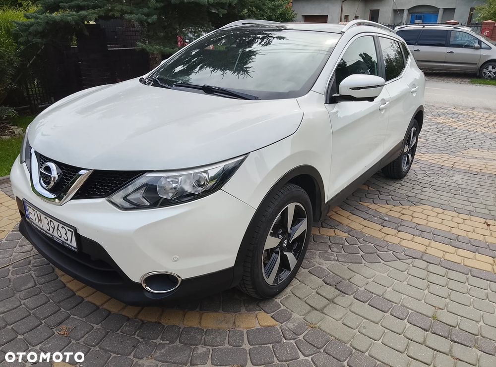 Nissan Qashqai 1.2 DIG-T Xtronic 360 - 1
