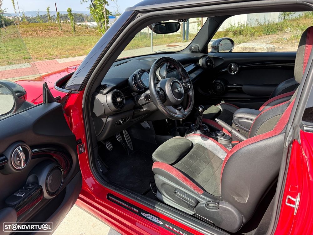 MINI 3 Portas Cooper D - 10