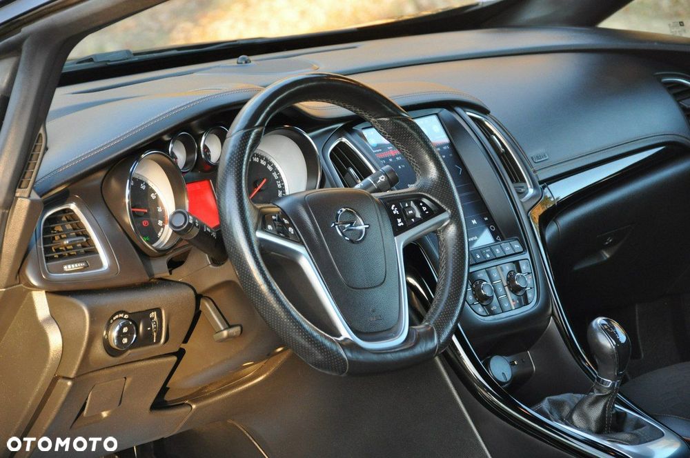 Opel Cascada 1.4 T Cosmo S&S EU6 - 22