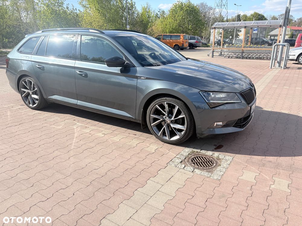 Skoda Superb 2.0 TDI Sportline - 3