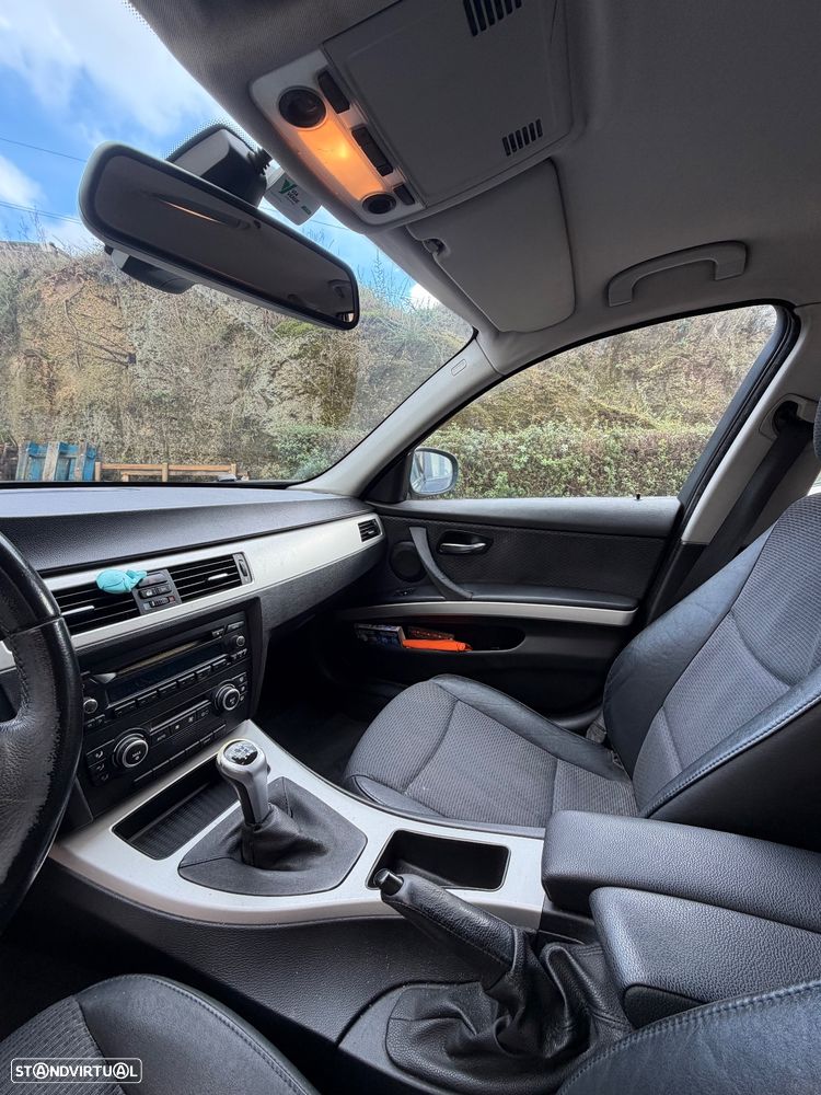 BMW 318 d Touring - 5