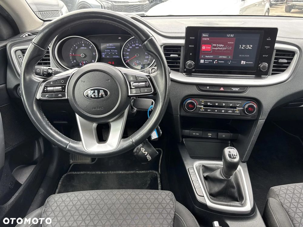 Kia Ceed 1.6 CRDi SCR M - 13